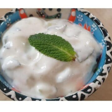 bowl of raita